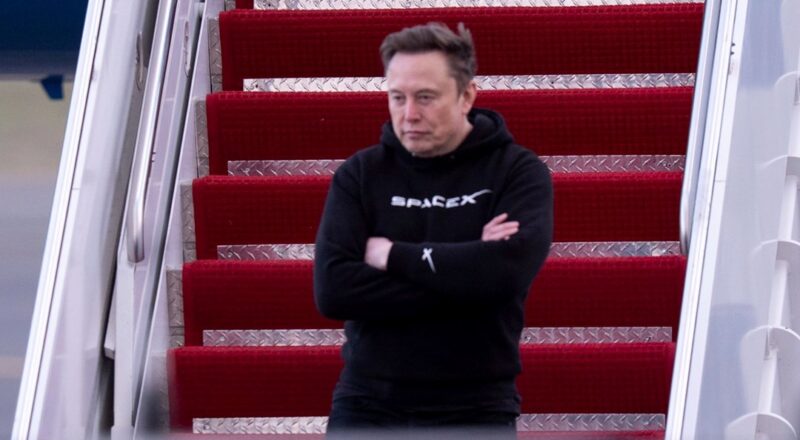 musk’in-avukatlarindan-sasirtan-savunma:-“bilgisayar-kullanmiyor”