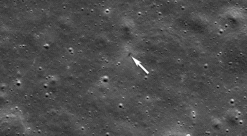 nasa-goruntuledi:-japon-uzay-aracinin-ay’da-cakildigi-yer